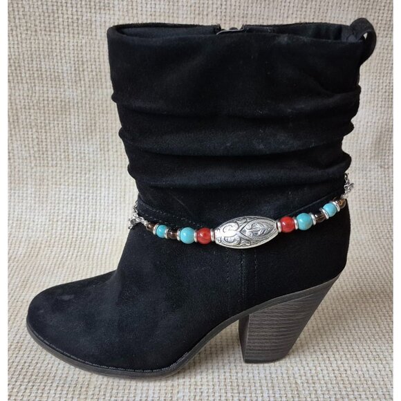 NWOT Cute Faux Stone Bead and Silver Tone Charm & Chain Boot Bracelet Accessory - Picture 2 of 6